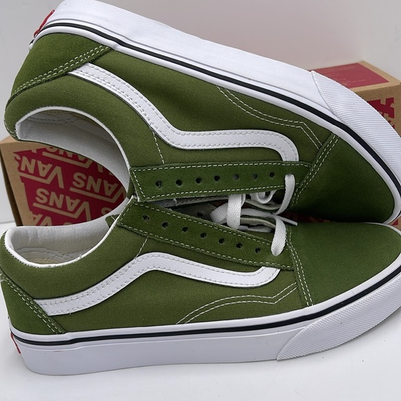 Vans Men’s Old Skool Color Theory Pesto
VN000CT8CIB
Sneakerss - Picture 14 of 16
